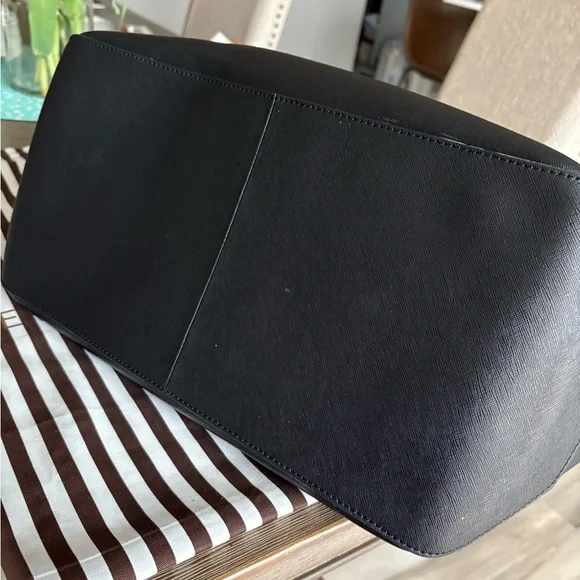 Henri Bendel Black Structured Leather Tote - Picture 11 of 13